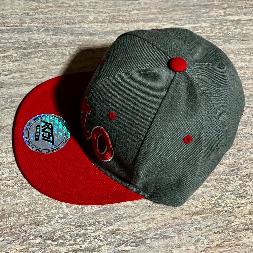 YOLO hat - Picture 5 of 16